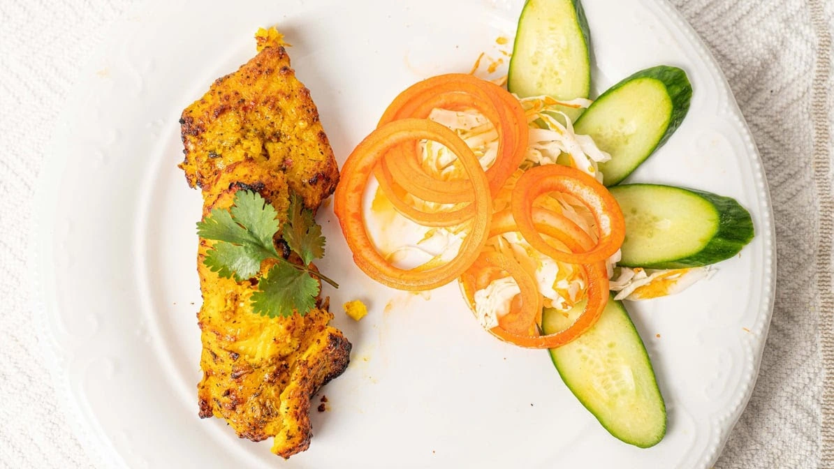 Amritsari Naan Kulcha with Chana - Traditional Punjabi specialty